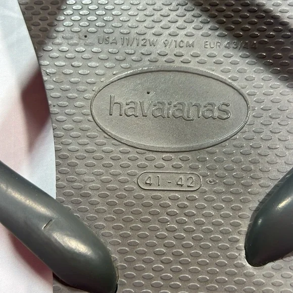 Havaianas flip flops 11/12 women’s 9/10 men’s - Picture 3 of 7